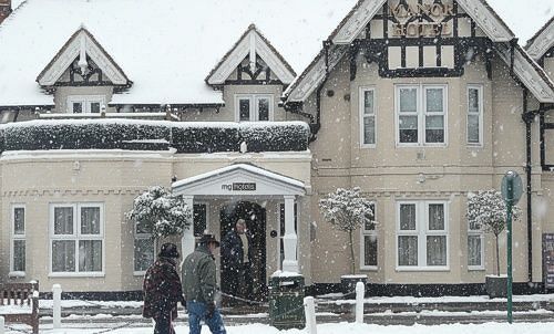 The Manor Hotel Hillingdon Dış mekan fotoğraf